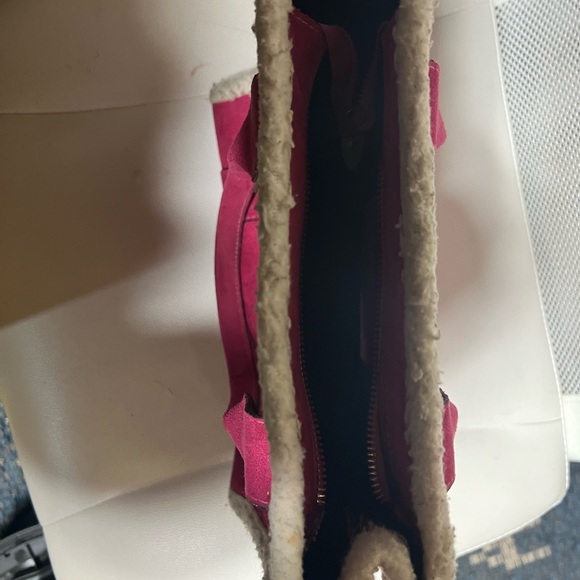 Marc Jacobs Fuchsia Tote with Shearling Trim - Picture 3 of 4